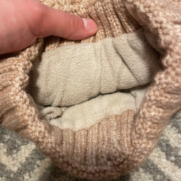 C.C Winter beanie hat - Picture 3 of 3